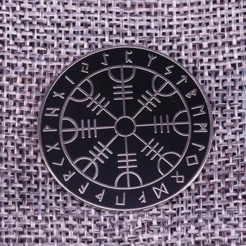 İskandinav runes Viking Pusula İskandinav rune Pin tarafından falcılık Kehanet